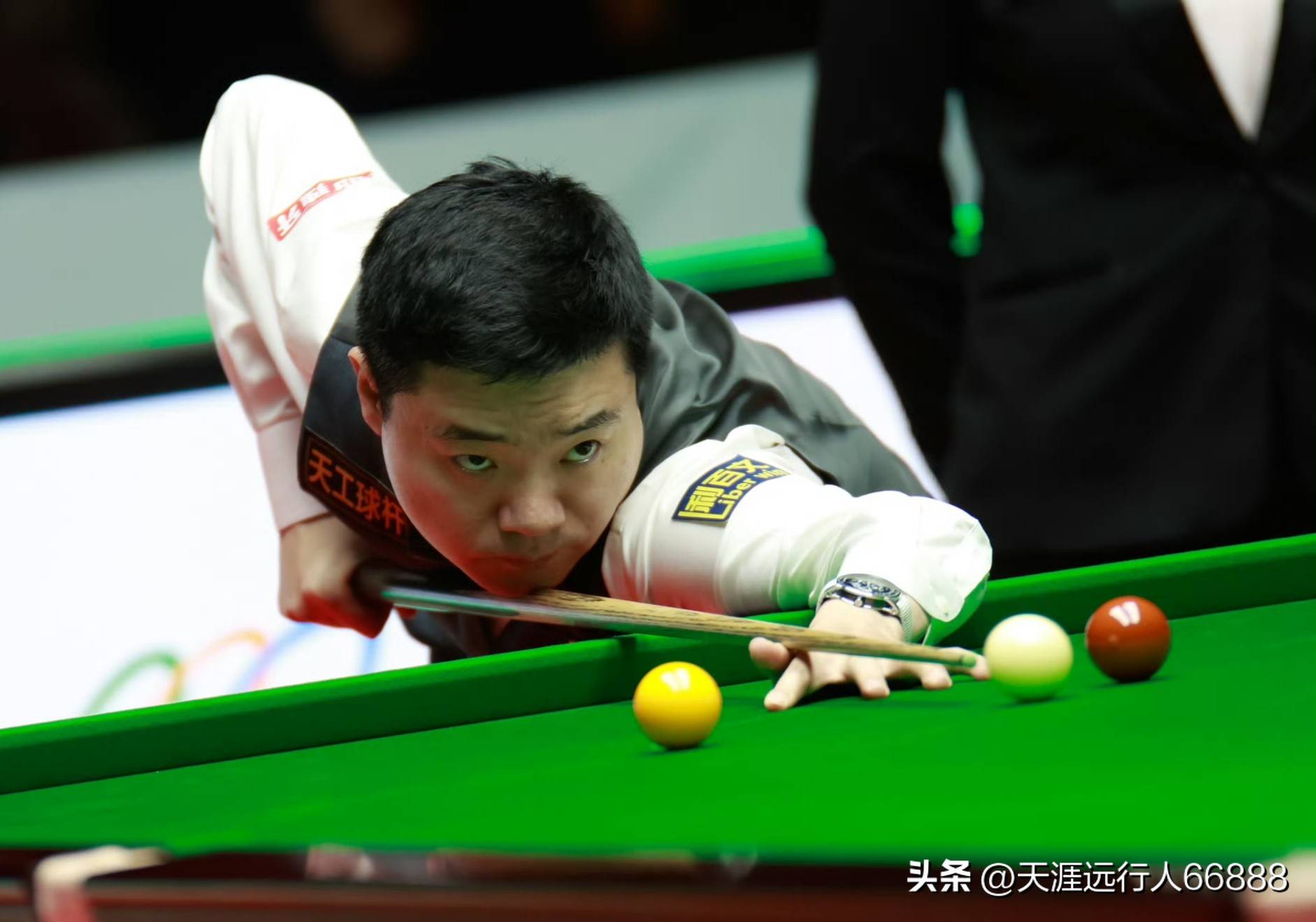 市场临近开 市场临近开