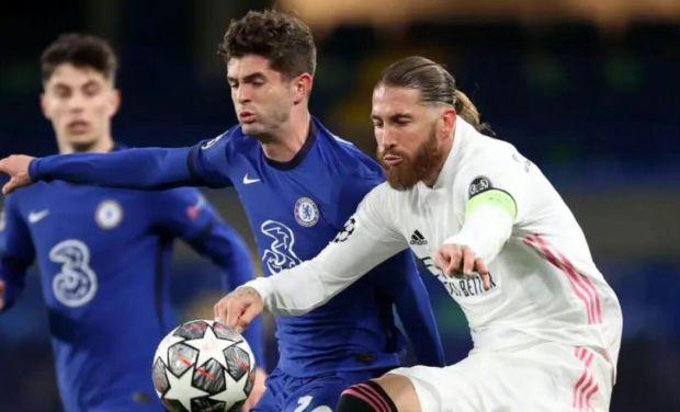 防守端的协 防守端的协